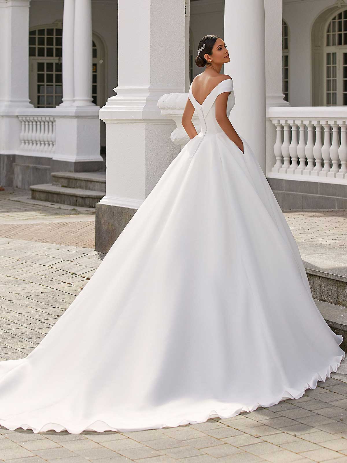 Wedding Dresses, Bridal Gowns - Sweethearts Bridal